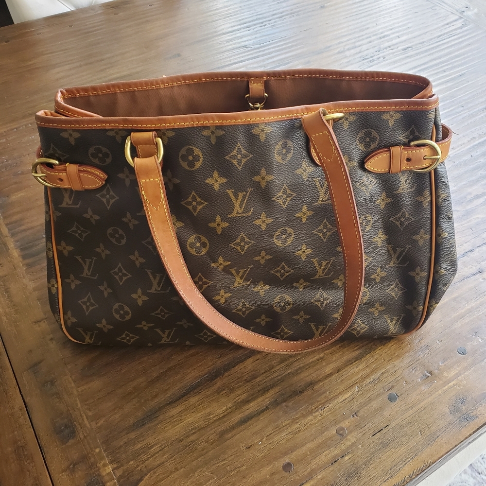 Vintage shoulder bag from my collection.